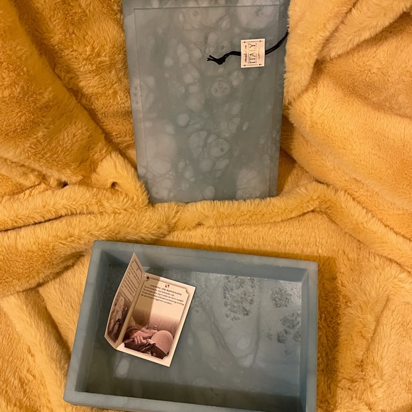 Alabaster Decorative Box - Picture 9 of 9